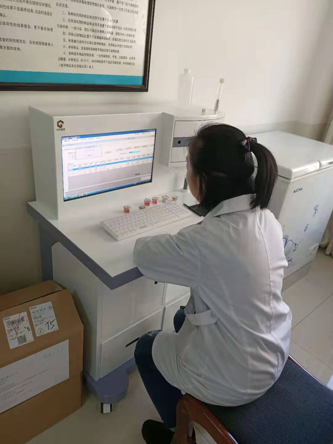 簡述一下GK-4豪華推車式微量元素測定儀器設備的自動控溫技術怎麽樣？